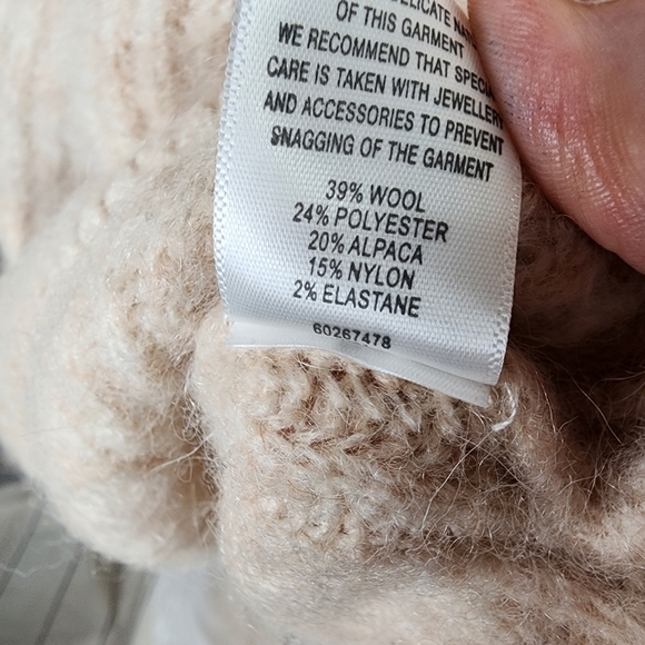 Wichery Fluffy Crew Neck Knit Pullover Sweater Alpaca Wool Oat Size XL - Picture 11 of 12